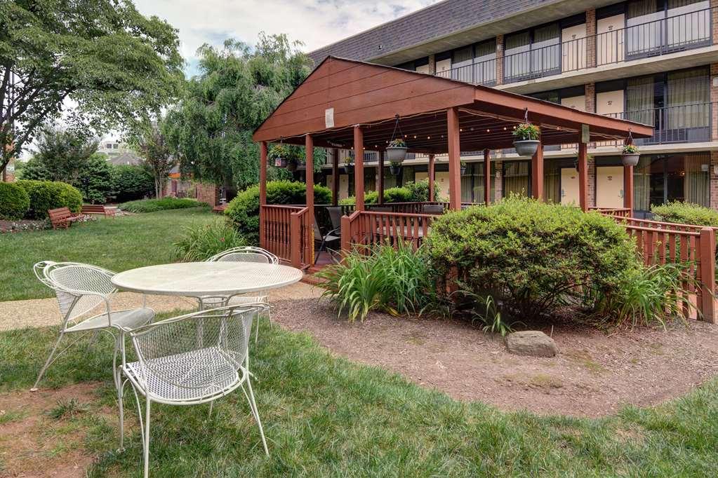 Suburban Studios Tysons Corner Βιέννη Ανέσεις φωτογραφία