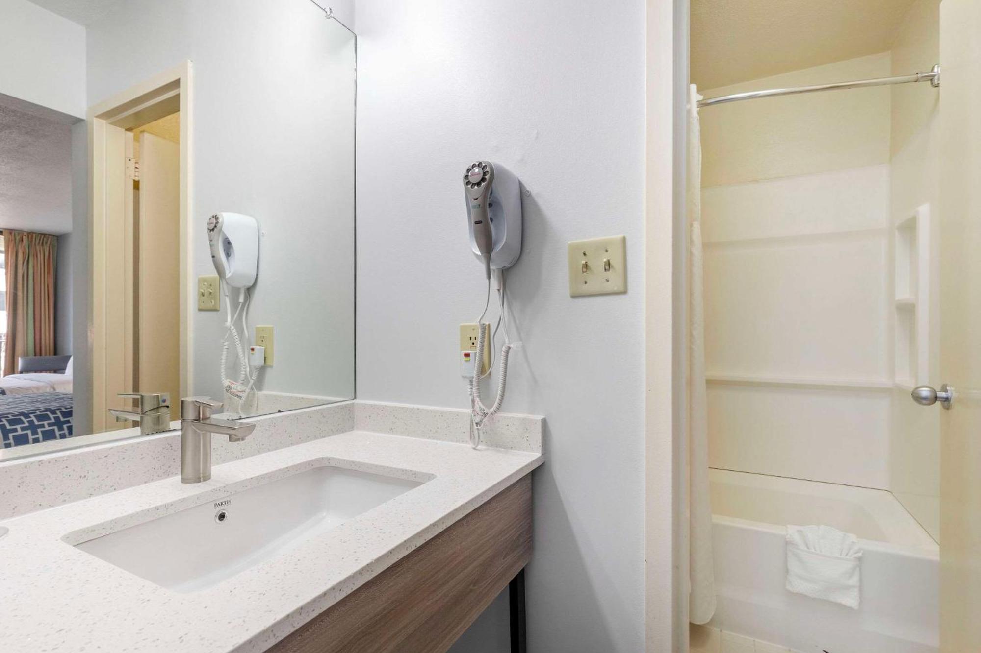 Suburban Studios Tysons Corner Βιέννη Εξωτερικό φωτογραφία