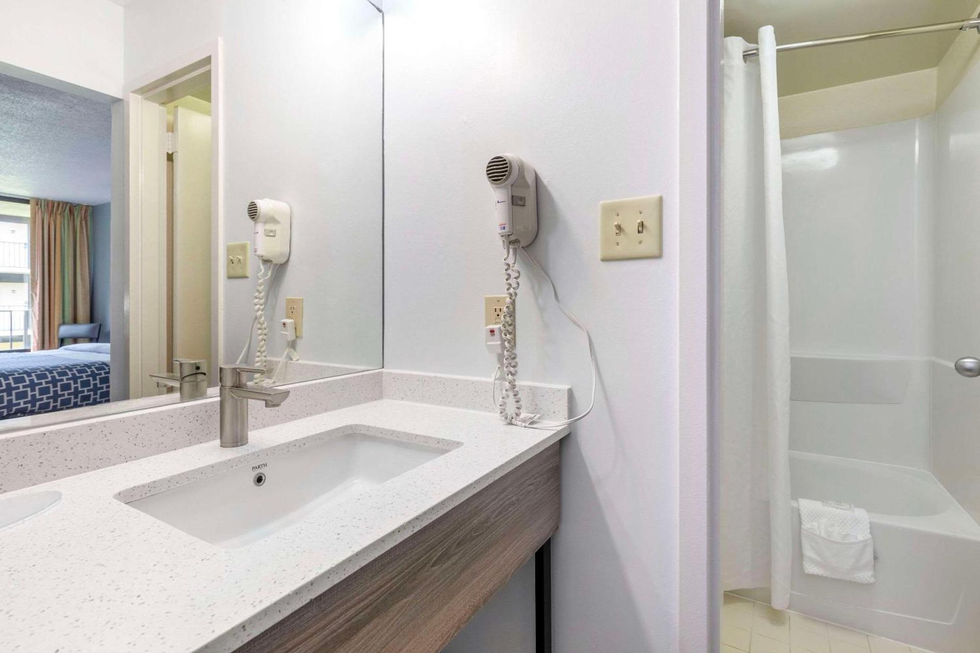 Suburban Studios Tysons Corner Βιέννη Εξωτερικό φωτογραφία