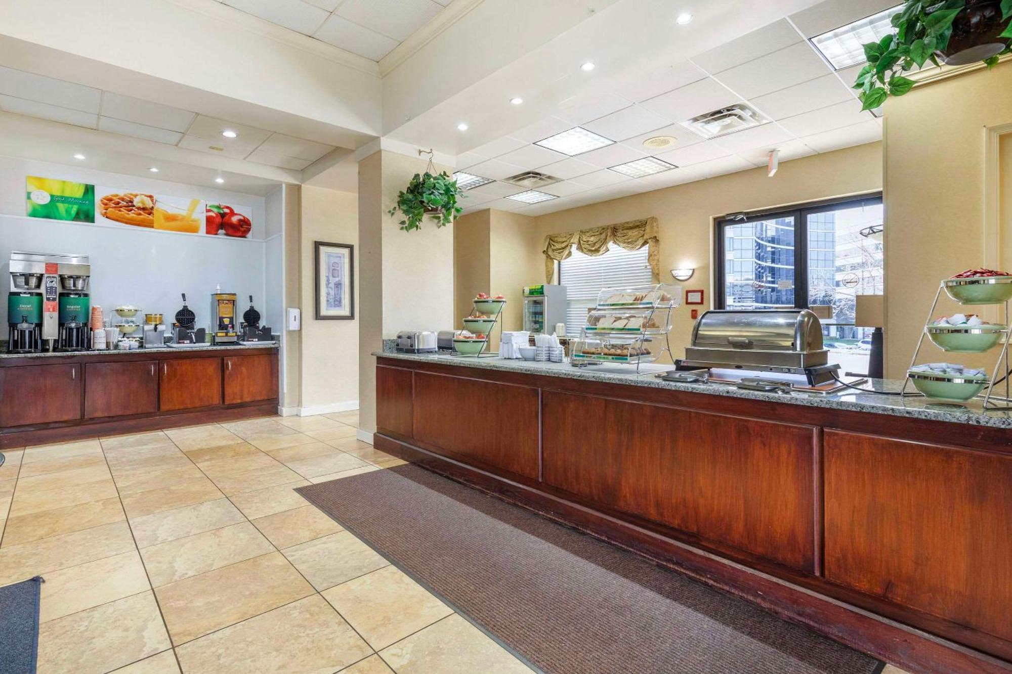 Suburban Studios Tysons Corner Βιέννη Εξωτερικό φωτογραφία